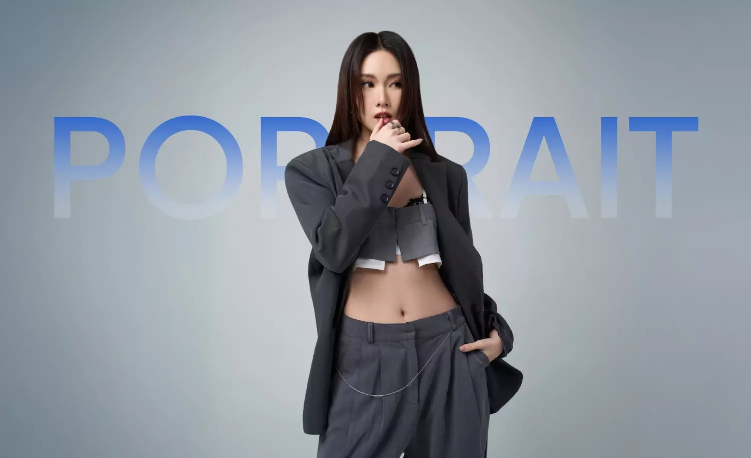 HOLO+FACE สตูดิโอถ่ายภาพ Professional Portrait ในกรุงเทพฯ สำหรับภาพโปรไฟล์ธุรกิจ ภาพทำงาน และภาพลักษณ์ส่วนตัวแบบมืออาชีพ